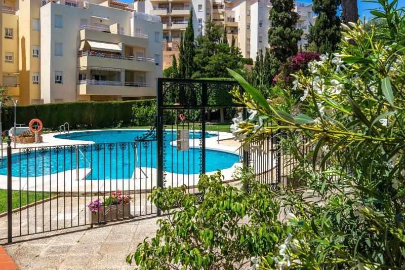 Cozy apartment with pool by Costarentals - Ref 153 - image 44
