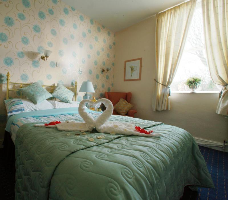 Superior Double Room image 3