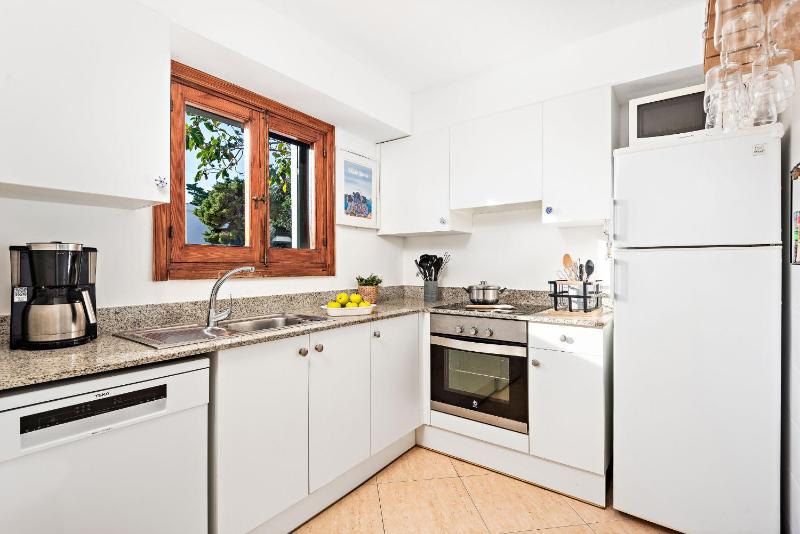 Nuriana 4 bedroom villa Calan Blanes - image 46