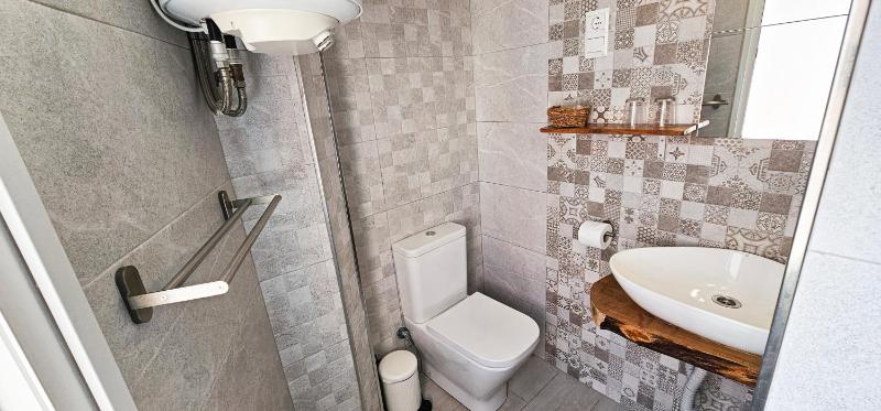Hostal La Palmera - image 45