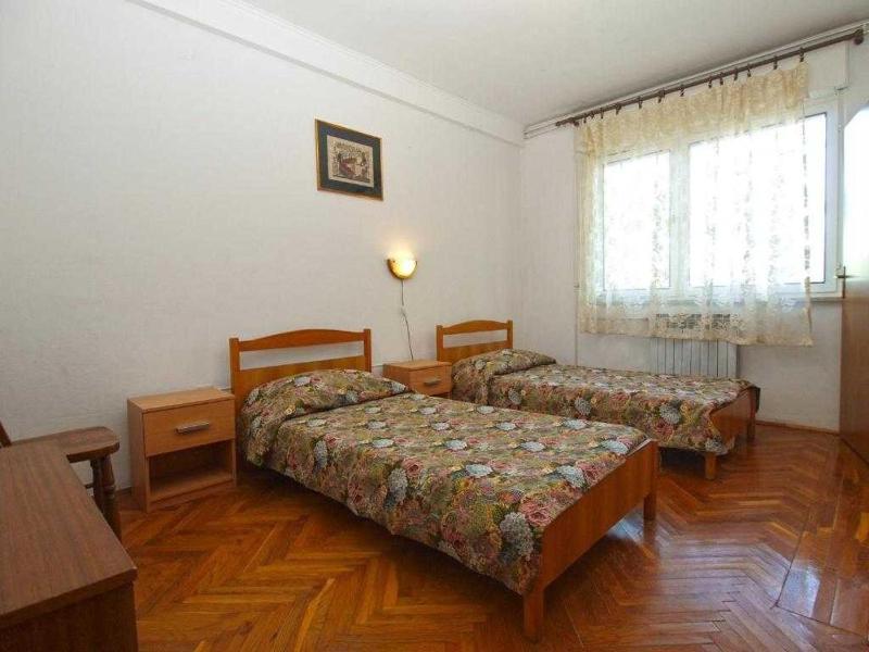 Apartment in Pula with terrace air conditioning W-LAN washing machine 633-6 - image 16
