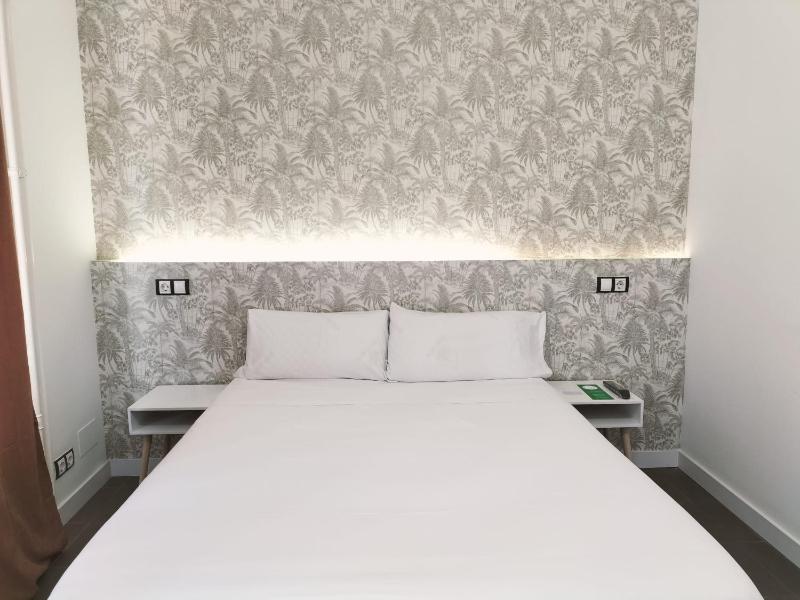 Family Room with Terrace image 3