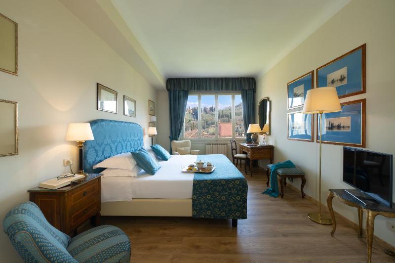 Superior Double Room image 4