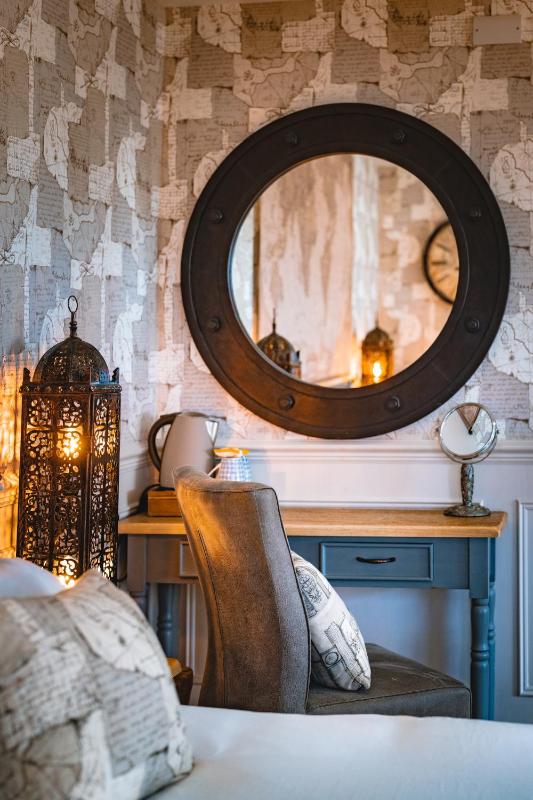 Superior Suite image 2