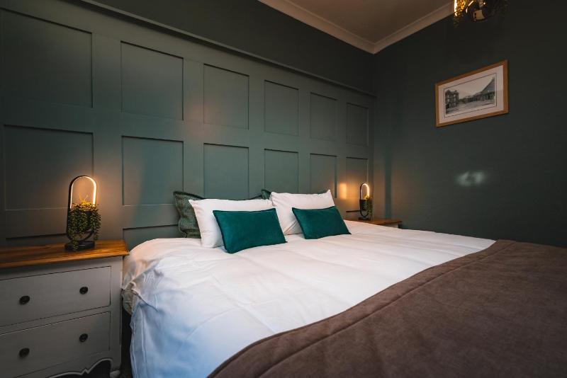 Deluxe Double Room image 4