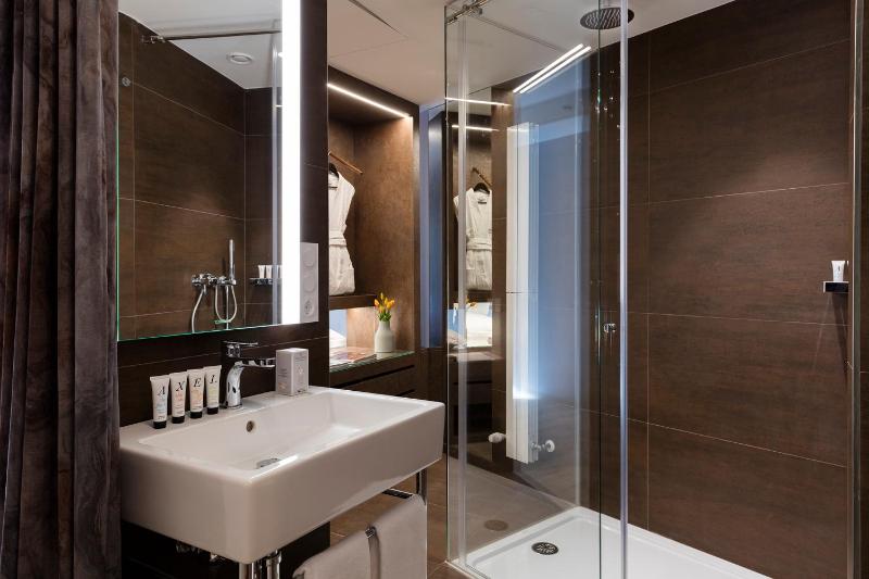 Standard Double Room image 1