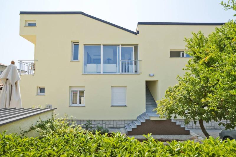 Apartments Neno - image 1