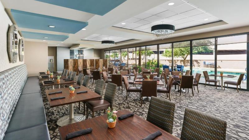 Crowne Plaza Phoenix Airport - PHX By IHG - image 44