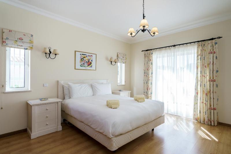 Villa White Cottage by SAPvillas - image 25
