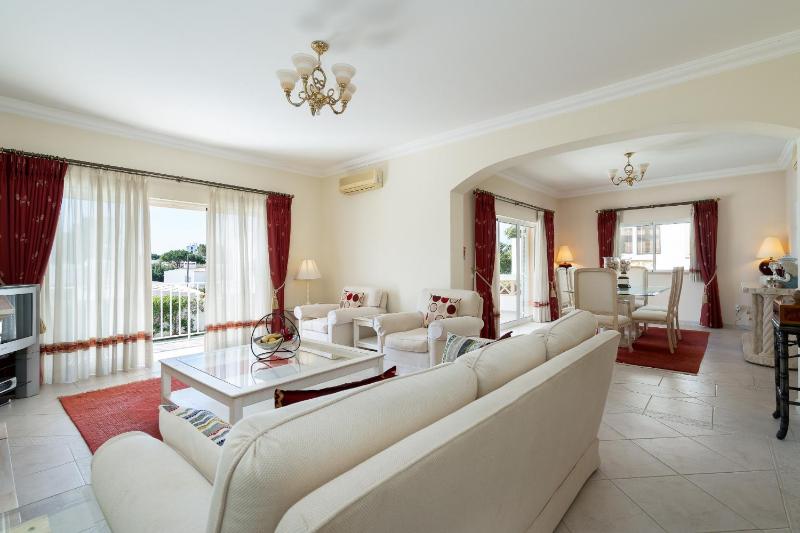Villa White Cottage by SAPvillas - image 24