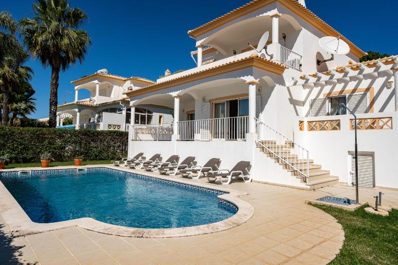 Villa White Cottage by SAPvillas - image 32