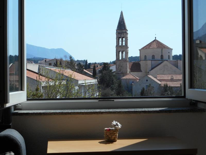 Comfort Studio with Balcony image 2