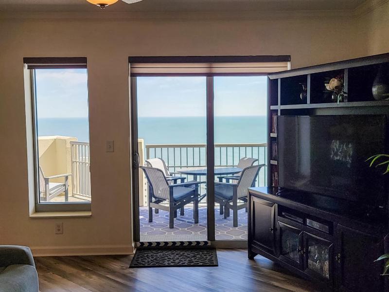 2307 Royale Palms condo - image 7