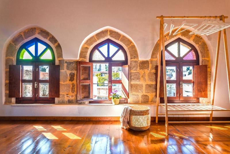 Mandorla Apartments - image 11