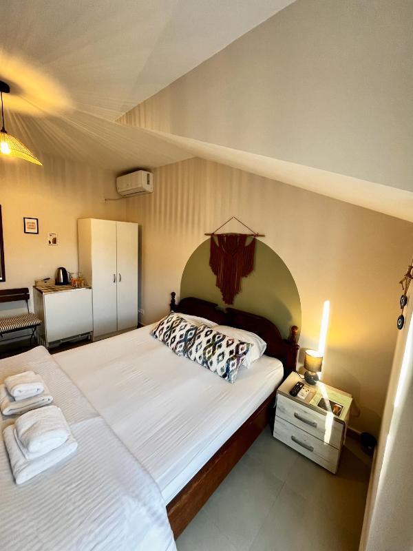 Comfort Double Room with Balcony image 1