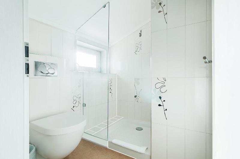 Comfort Double Room with Balcony image 2