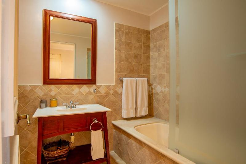 Elegant 3BR Condo - Bougainvillea - Reserva Conchal Golf Resort - image 11