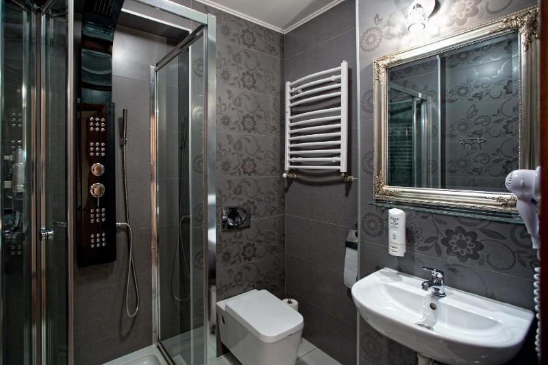 Triple Room image 4
