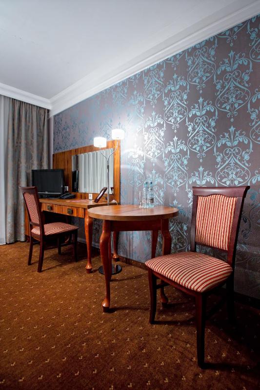 Single Room image 2