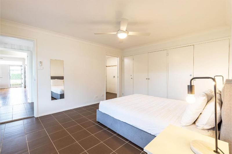 Shoalz Renovated Cottage and Boat Parking - image 10