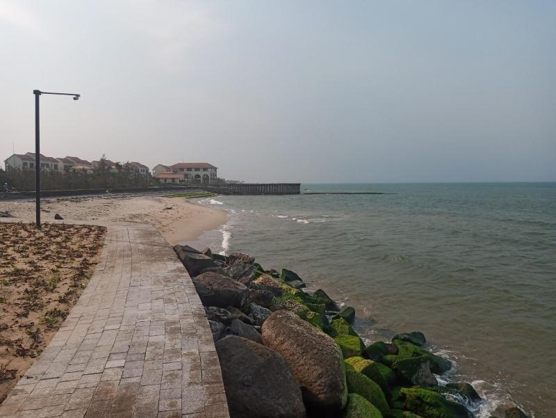 Cua Dai Beach Hotel & Beach - image 9