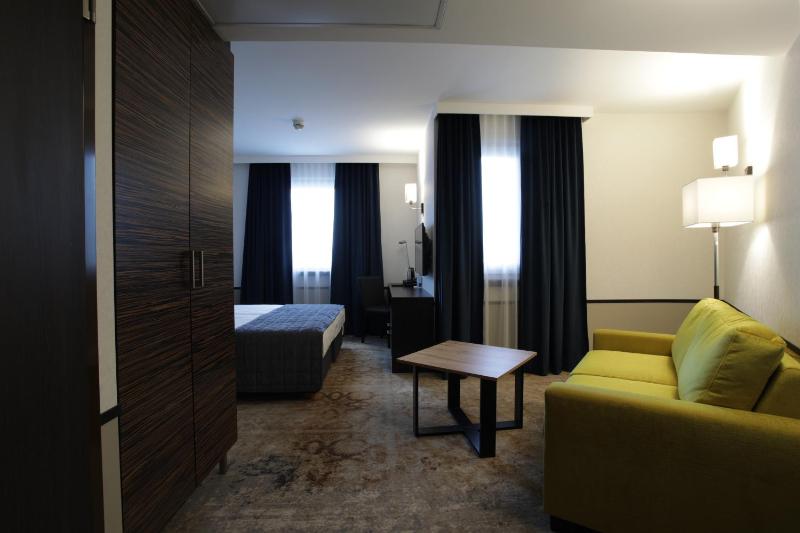 Qubus Hotel Kielce - image 25