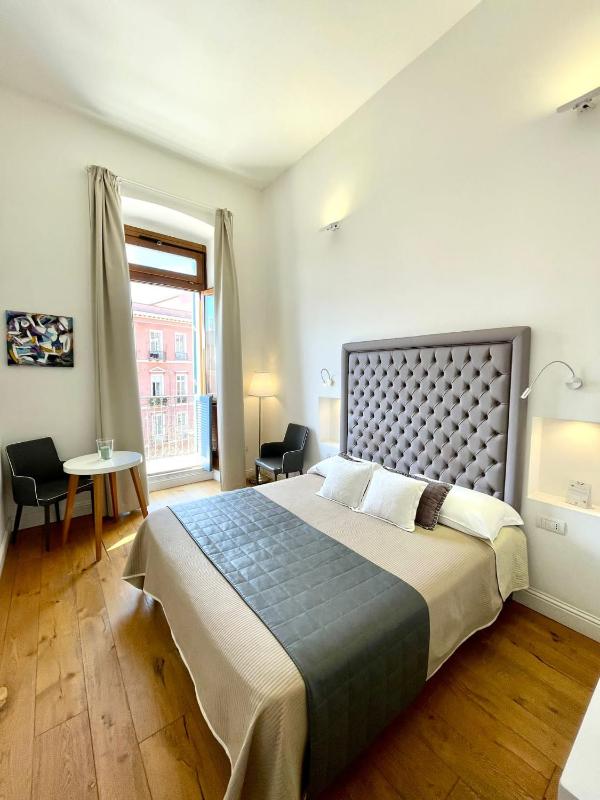 Deluxe Double or Twin Room with City View image 1