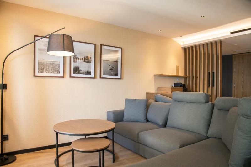 AKASHA Beach Hotel & Spa - image 3