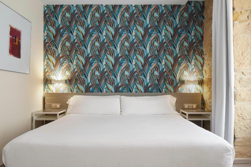 Superior Double Room image 1