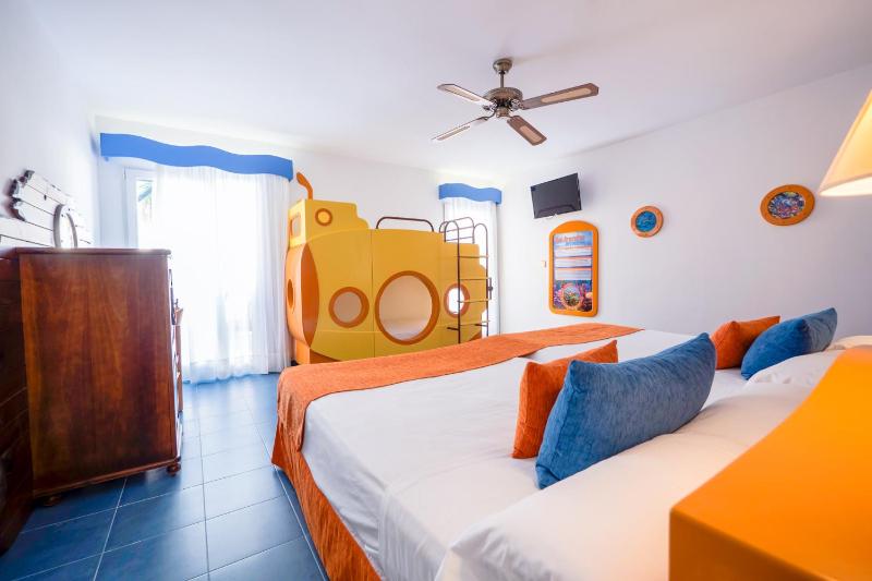 Thematic Room  (2 Adults + 2 Children) image 2
