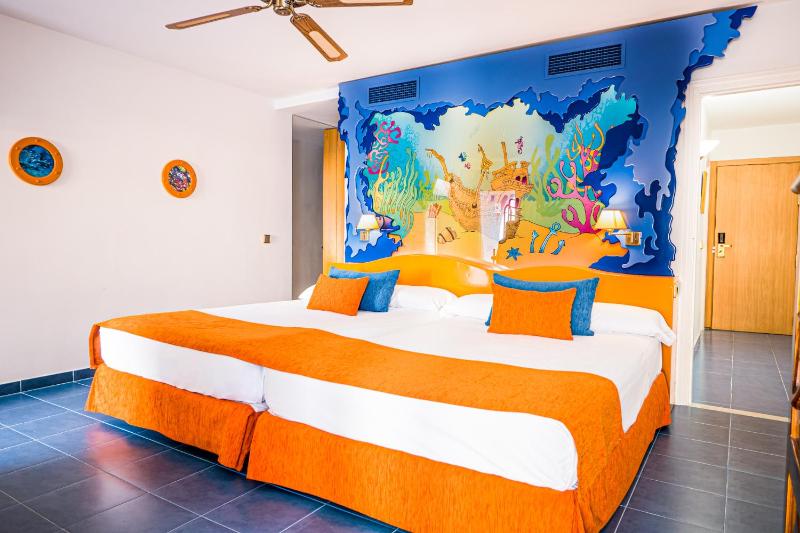 Thematic Room  (2 Adults + 2 Children) image 4