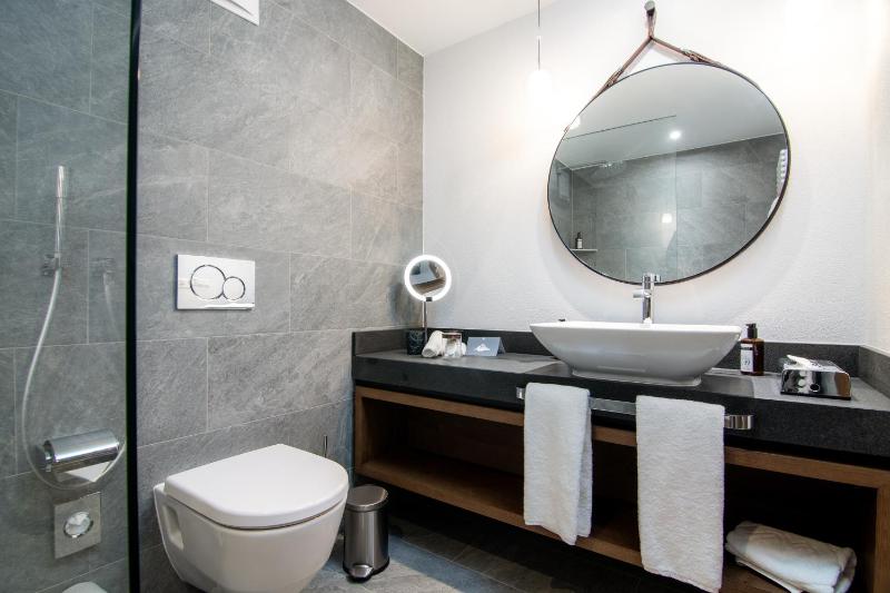 Double Room with Mountain View image 2