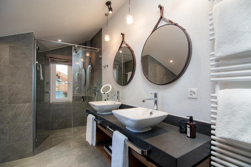 Suite image 2