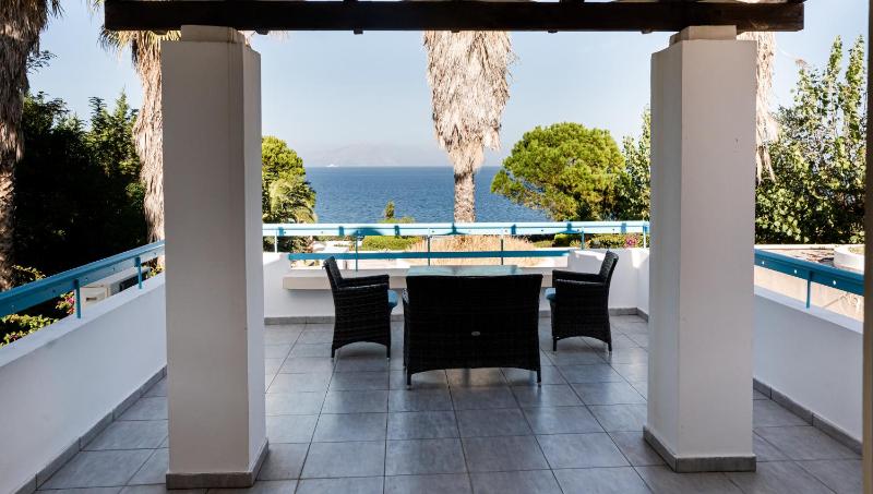 Quadruple Room with Sea View image 1