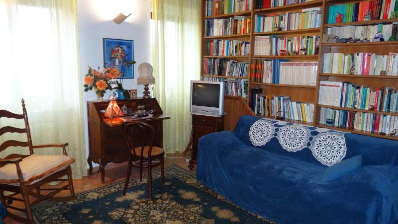 One-Bedroom Apartment image 3
