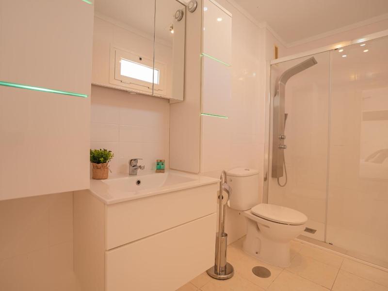 Sea Breezes - Free wifi - Communal pool - image 9