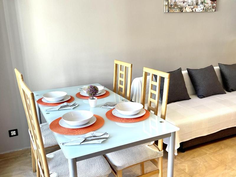APARTBEACH ALBORAN 405 CON PISCINA y CLIMATIZADO - image 6