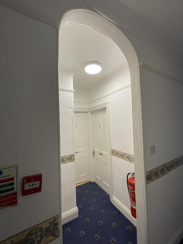 Single Room with Private External Bathroom image 4
