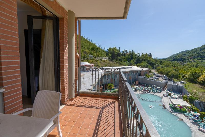 Superior Double Room with Thermal Park View image 4