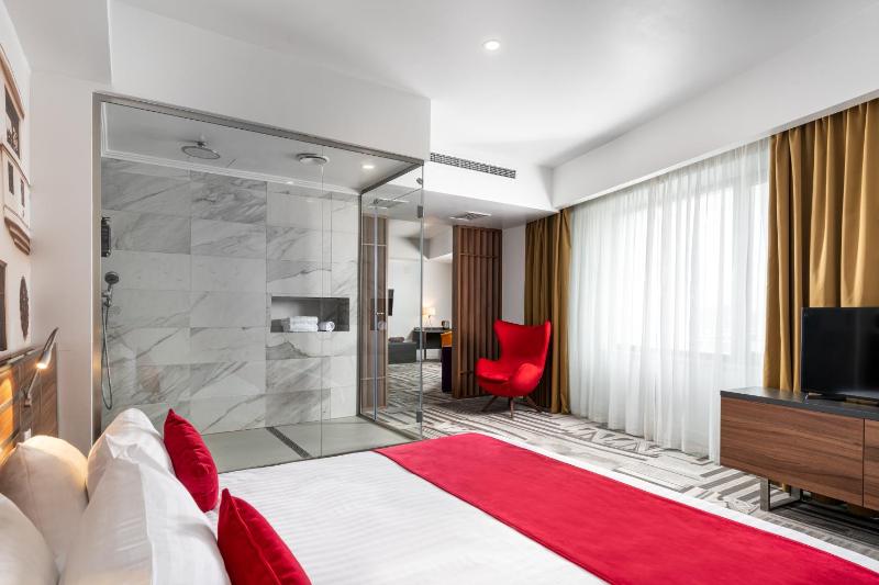 Privilege Suite with Double Bed image 3