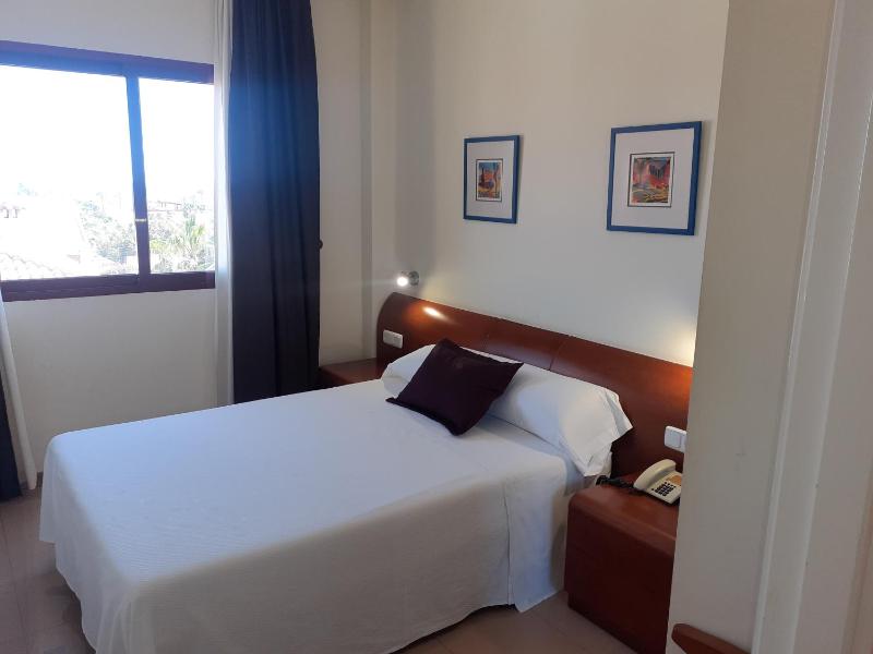 Single Room image 3