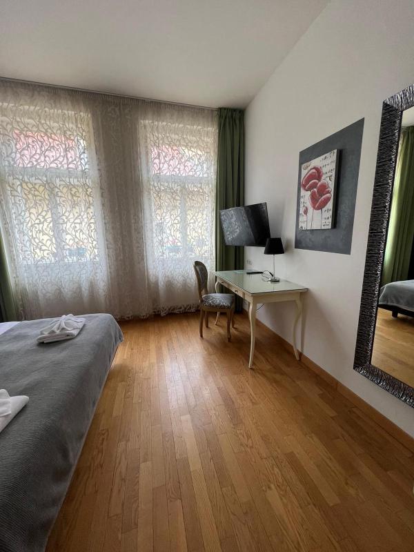 Dolce Vita Suites Boutique - image 7