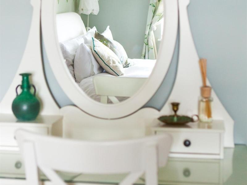 Double Room with Private Bathroom image 3