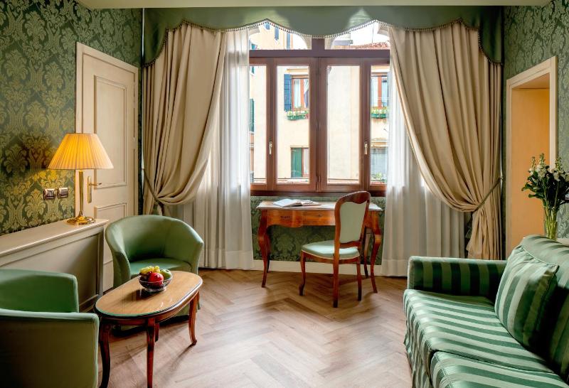 Suite with Sofa Bed and View image 4