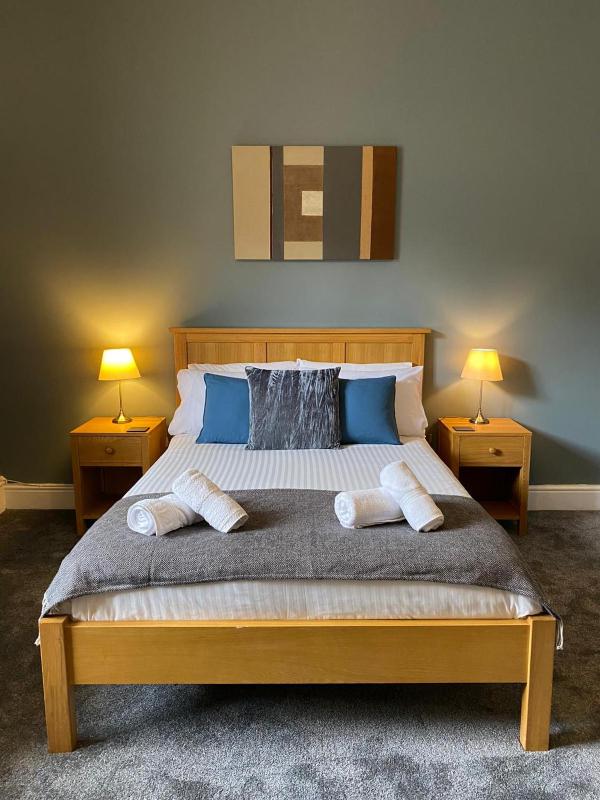 Double or Twin Room image 4