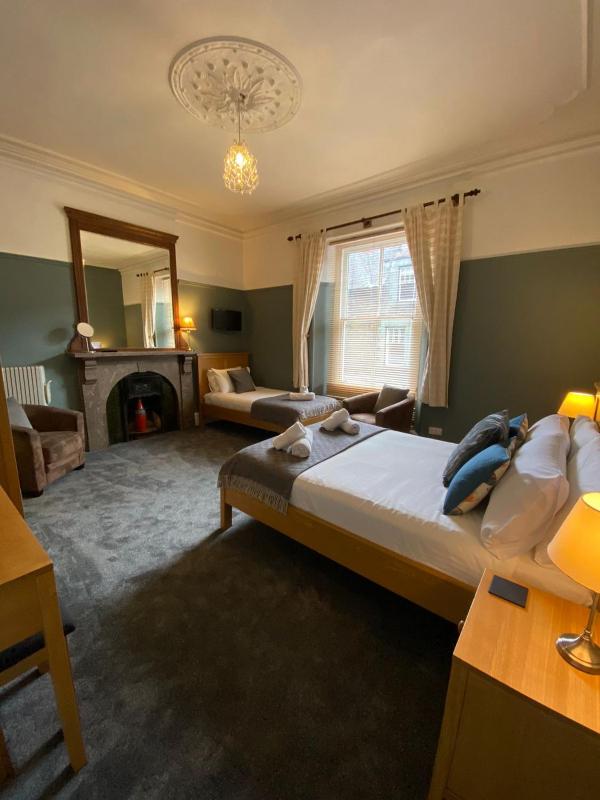 Double or Twin Room image 1