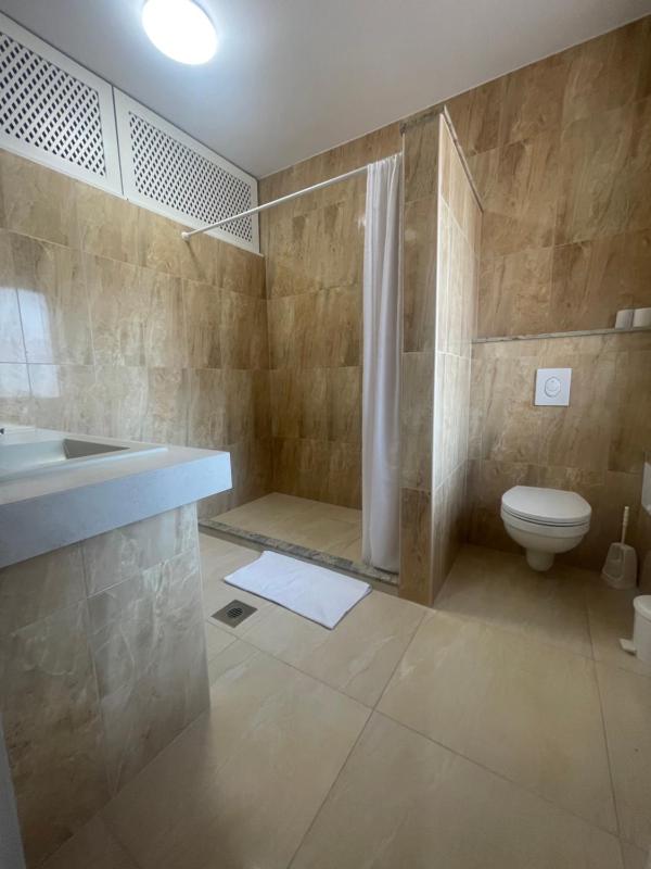 Triple Room image 2