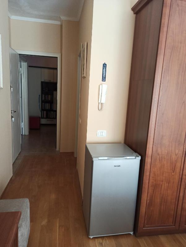 Home Sweet Rental - image 10