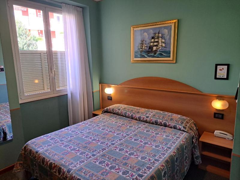 Economy Double or Twin Room - Ground Floor image 1