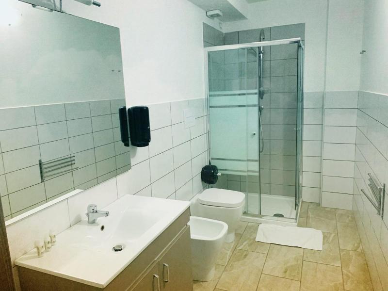 Triple Room image 2